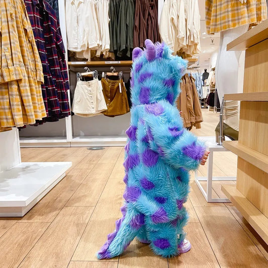 Söt babyjumpsuit med huva och dragkedja