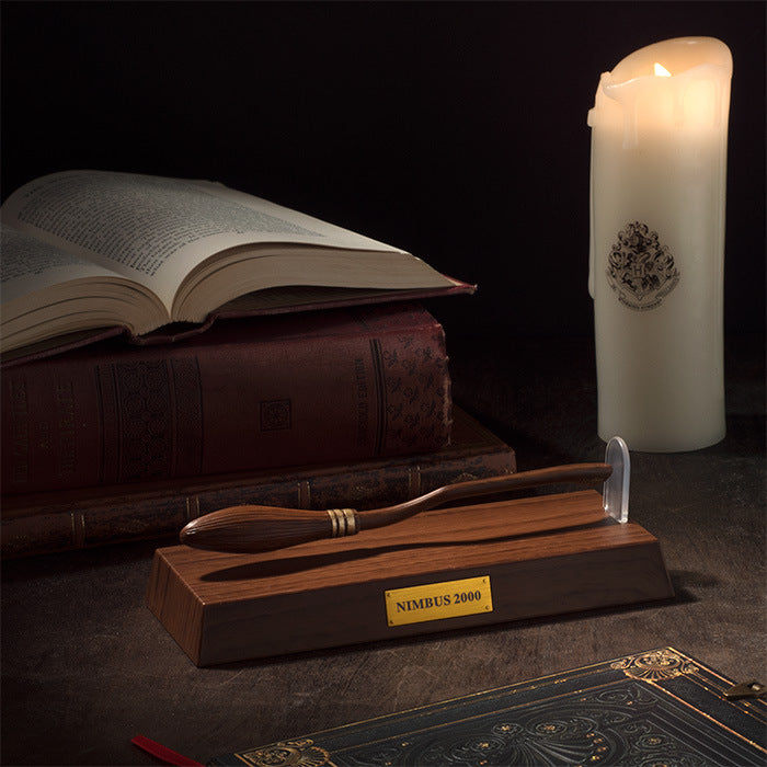 Harry Potter Nimbus 2000 Flytande Penna Skrivbordsleksak